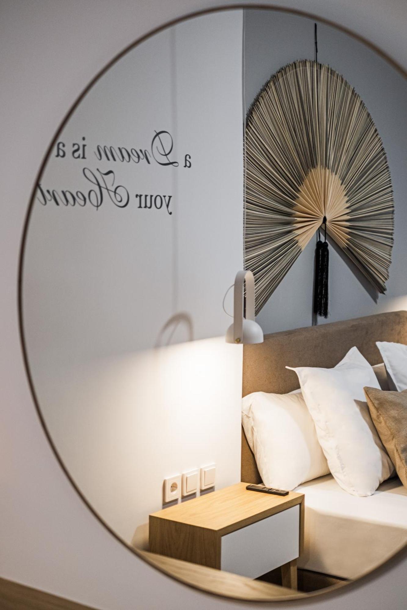 Singer Suites Kalamata - Luxury Suites Extérieur photo